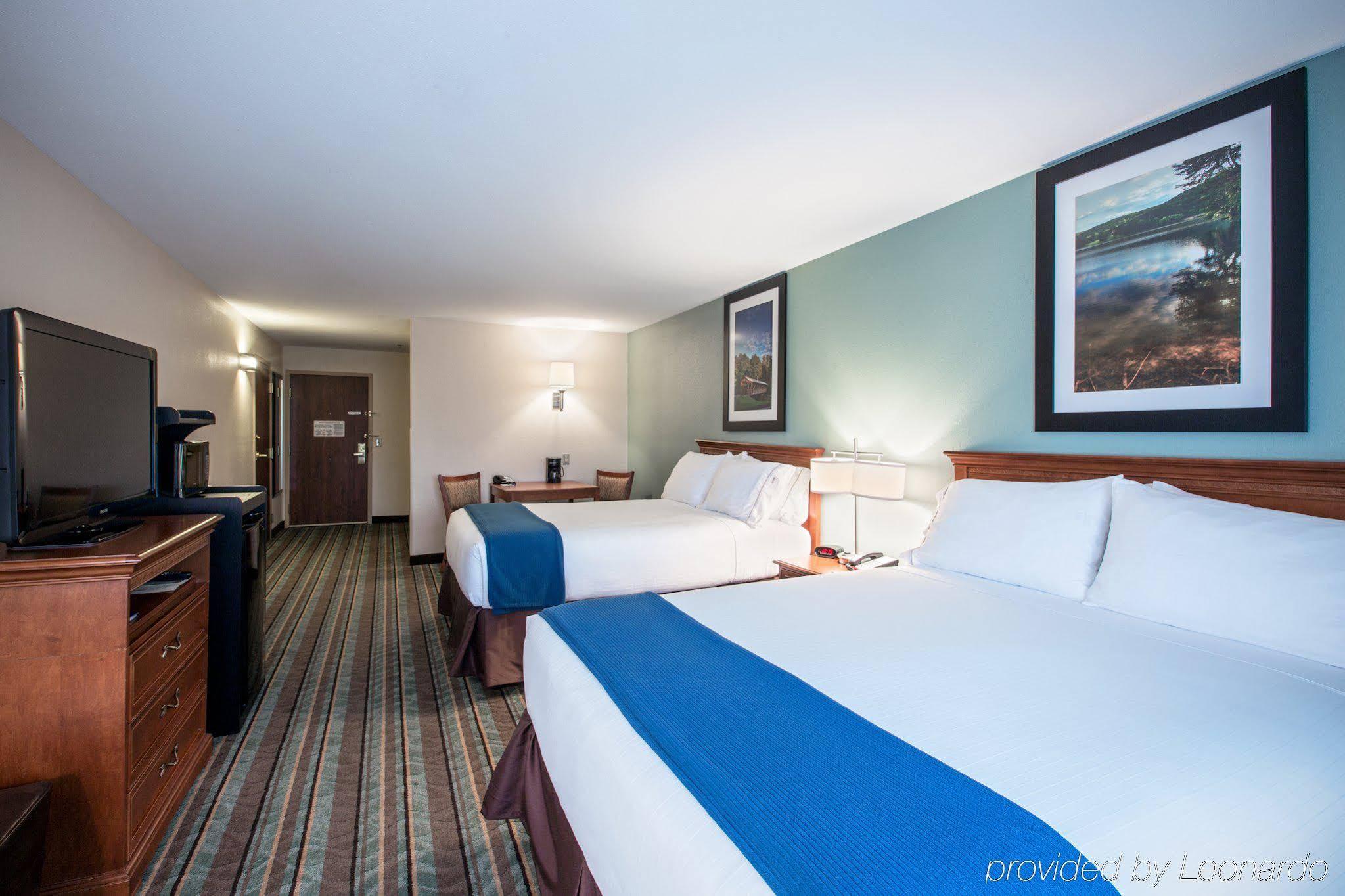 Holiday Inn Express & Suites Salamanca, An Ihg Hotel エクステリア 写真