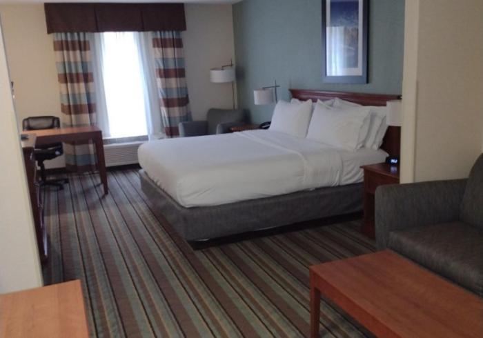 Holiday Inn Express & Suites Salamanca, An Ihg Hotel エクステリア 写真