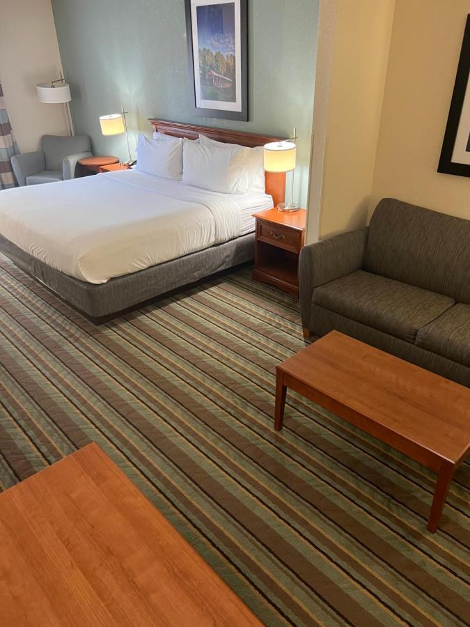 Holiday Inn Express & Suites Salamanca, An Ihg Hotel エクステリア 写真